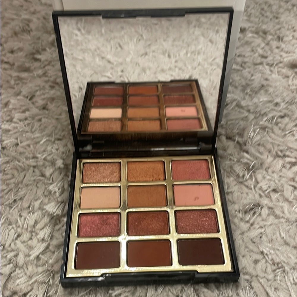 Miami Brown and Pink Eyeshadow Palette with Matte and Shimmer Finishes
